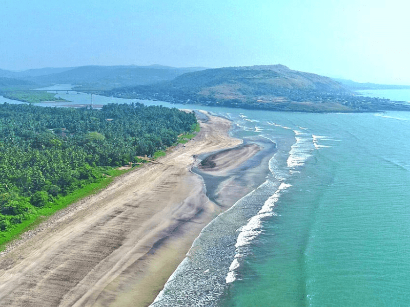 Anjarle beach (2)